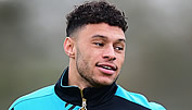 Oxlade-Chamberlain bleibt bei Arsenal
