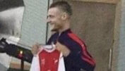 Macht Vardy bereits Fotos im Arsenal-Dress?