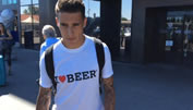 Tello erscheint mit «I love beer»-Shirt zum Medizintest
