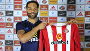 Lescott unterschreibt bei Sunderland