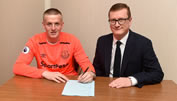 Everton engagiert Goalie Jordan Pickford