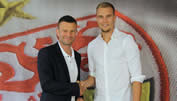 Perfekt: Badstuber unterschreibt in Stuttgart