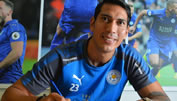 Leonardo Ulloa verlängert bei Leicester