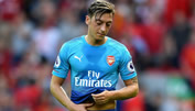 Mesut Özil lässt seine Zukunft offen
