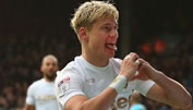 Ezgjan Alioski netzt für Leeds erneut ein