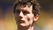 Barça grätscht bei Pavard dazwischen