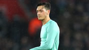 Özil wieder nicht im Kader – Wechsel im Januar?