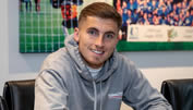 Schalke leiht Jonjoe Kenny aus