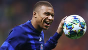 Kylian Mbappé bestätigt Verbleib bei PSG