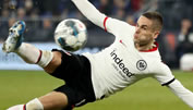 Opfer Gacinovic meldet sich nach Horrorfoul von Alexander Nübel