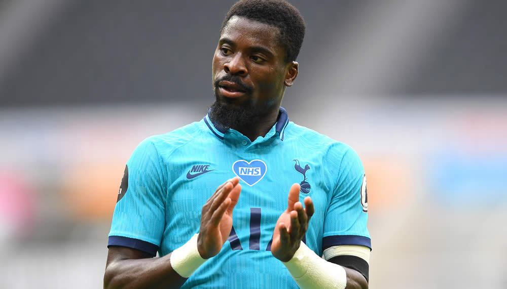 Serge Aurier stimmt einem Wechsel zu Milan zu