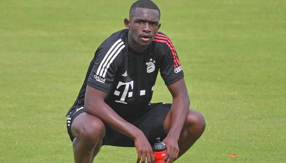 Tanguy Nianzou meldet sich beim FC Bayern zurück
