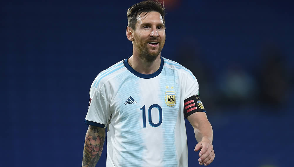 PSG-Fanshops machen sich für Messi-Ankündigung bereit