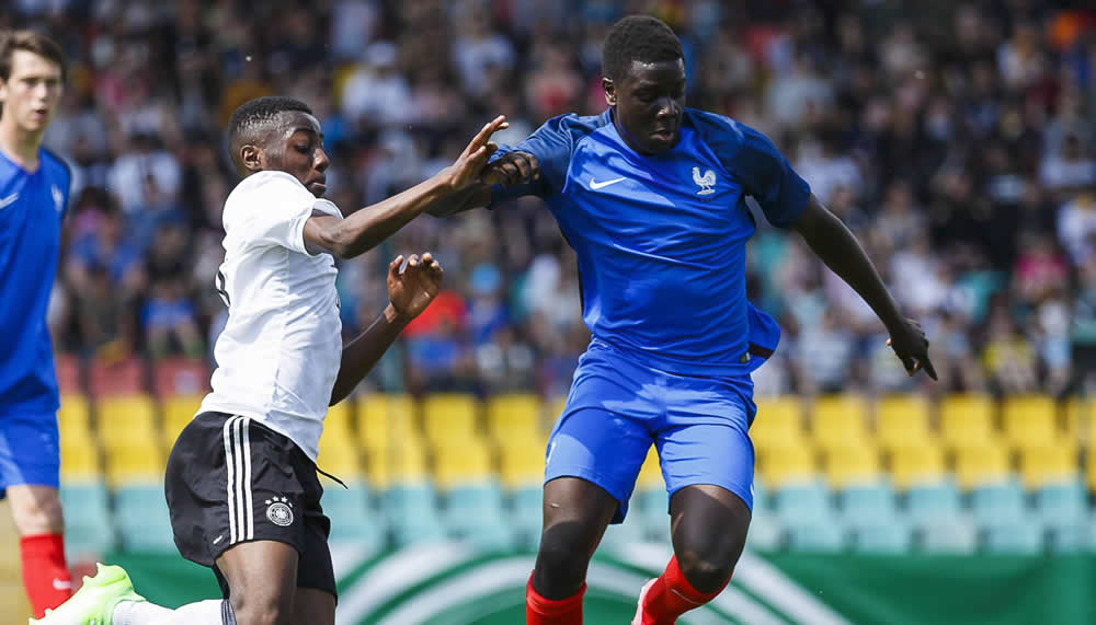 Dabo setzt am Montag seine Juve-Unterschrift