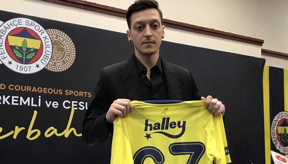Mesut Özil stellt bei Fenerbahçe-Vorstellung etwas klar
