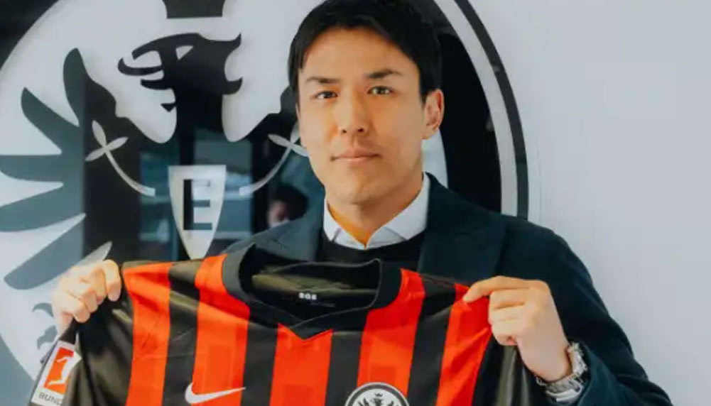 Kapitän Makoto Hasebe verlängert in Frankfurt