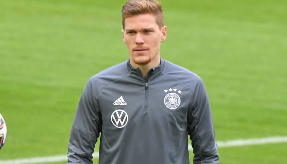 So stehen die Chancen des BVB für eine Halstenberg-Verpflichtung
