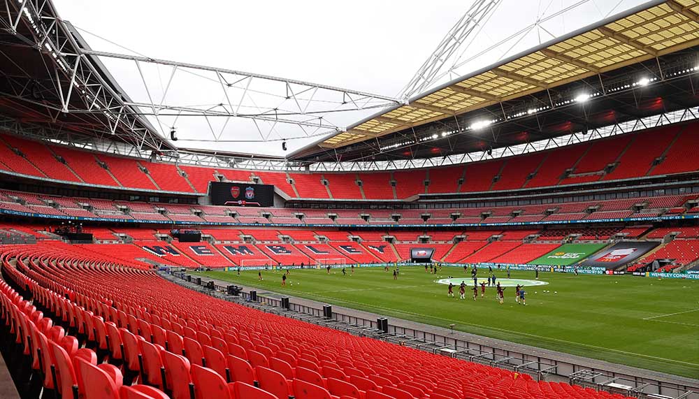 Grossbritanniens Premierminister Johnson bietet Austragung aller EM-Spiele an