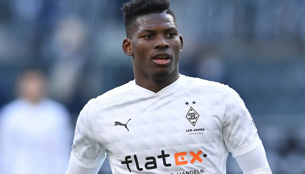 Im Video: Breel Embolo trifft per Fallrückzieher!