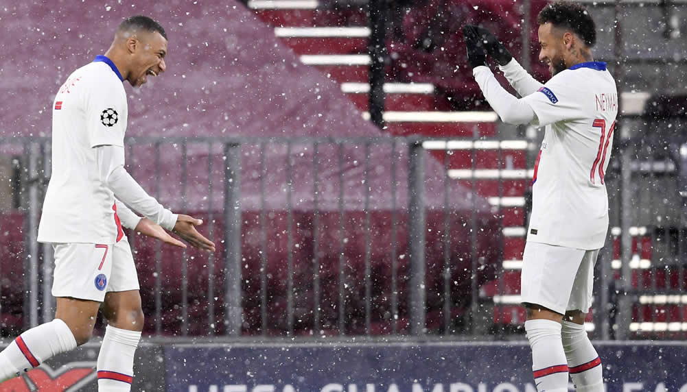 PSG gewinnt im Schneetreiben von München