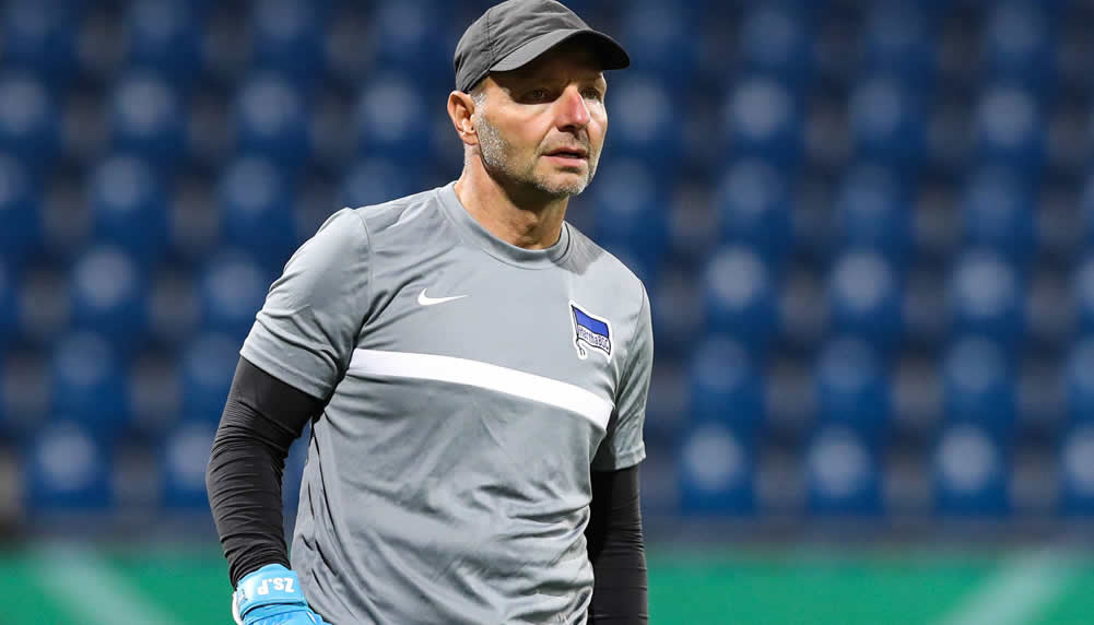 Diskriminierende Äusserungen: Hertha BSC wirft Goalietrainer Zsolt Petry raus