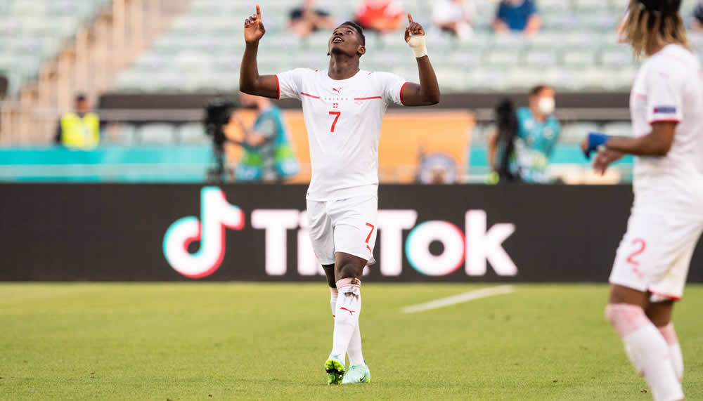 Inter bereitet Angebot für Breel Embolo vor