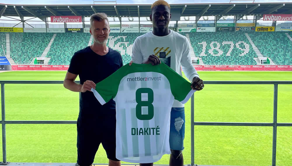 Der FC St. Gallen begrüsst einen weiteren Neuzugang von Red Bull Salzburg