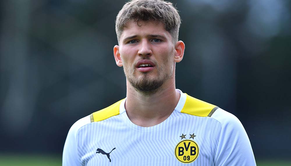 BVB-Sportdirektor Michael Zorc hält Loblied auf Gregor Kobel