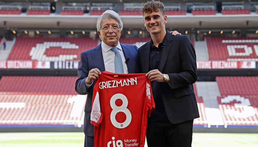 Antoine Griezmann posiert bei Atlético mit neuer Nummer & Frisur
