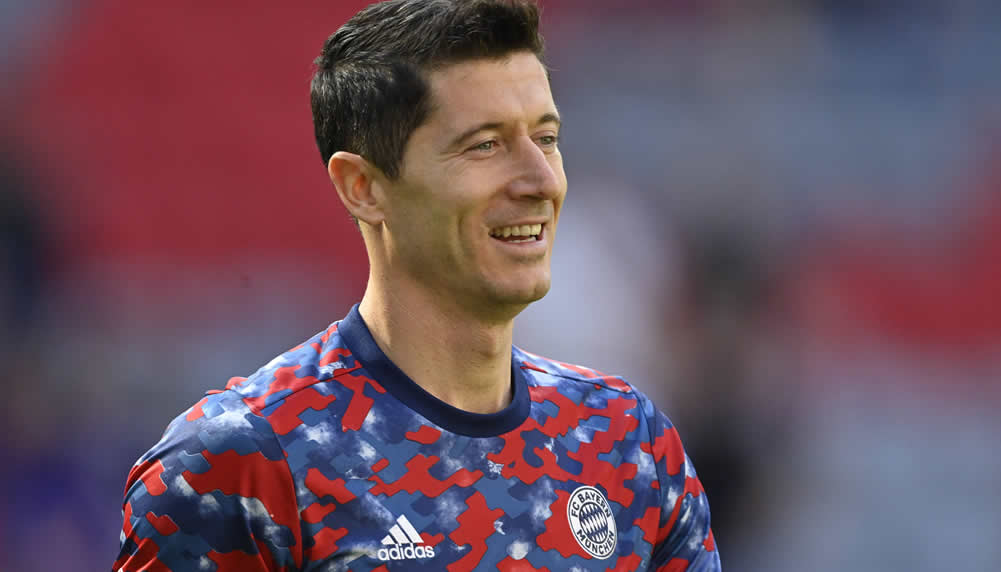 Lewandowski & Bellingham erhalten Auszeichnungen von den Bundesliga-Profis