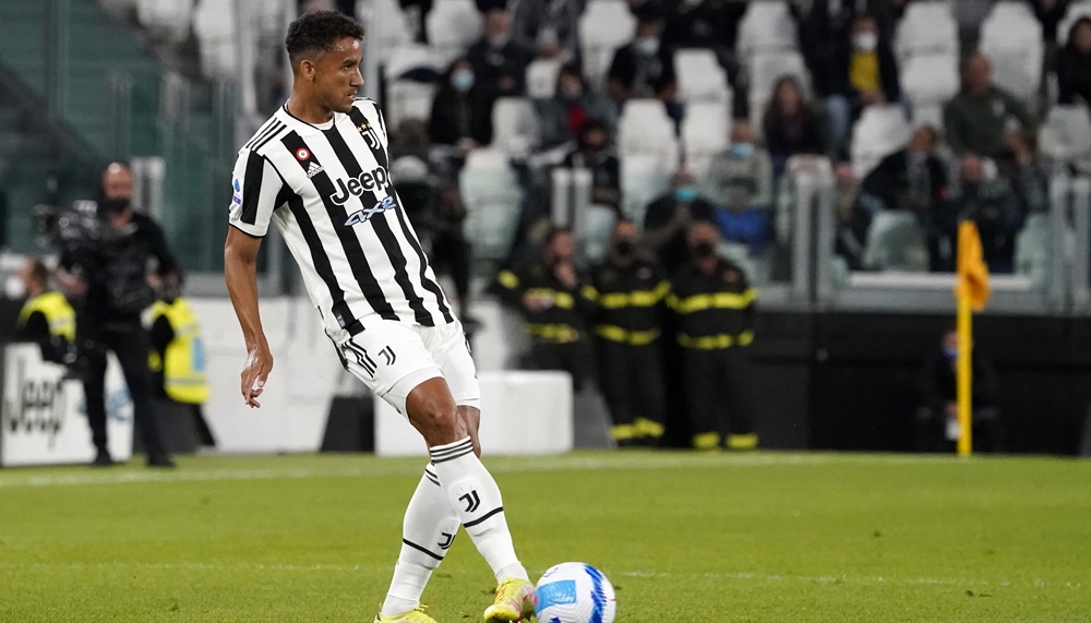 Danilo bestätigt Interesse des FC Bayern