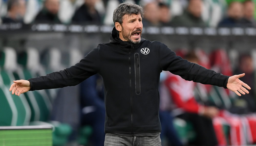VfL Wolfsburg schmeisst Mark van Bommel raus