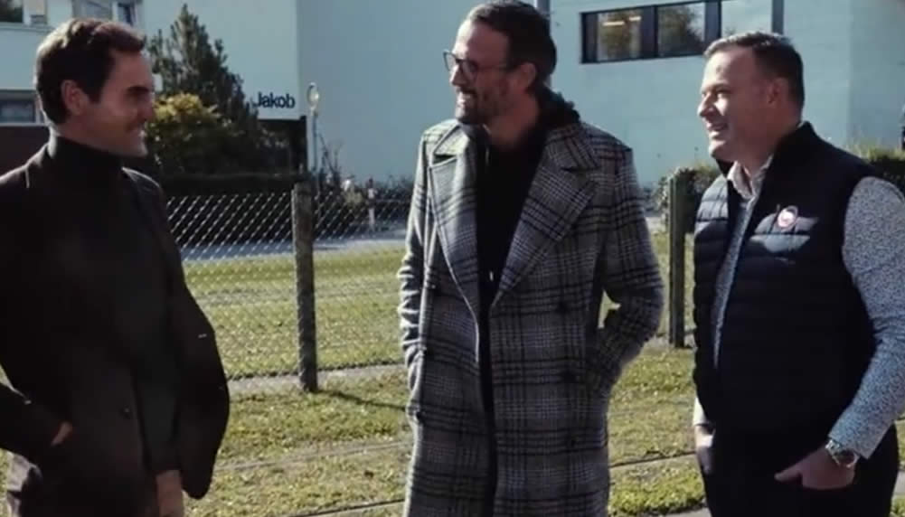 Roger Federer besucht den FCB mit dem Federer-Express