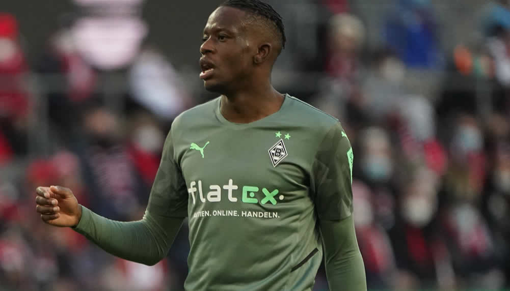 Der FC Bayern plant mit Denis Zakaria in der Innenverteidigung