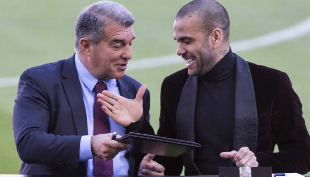 Nach Dani Alves auch Iniesta und Messi zurück zu Barça? Das sagt Laporta