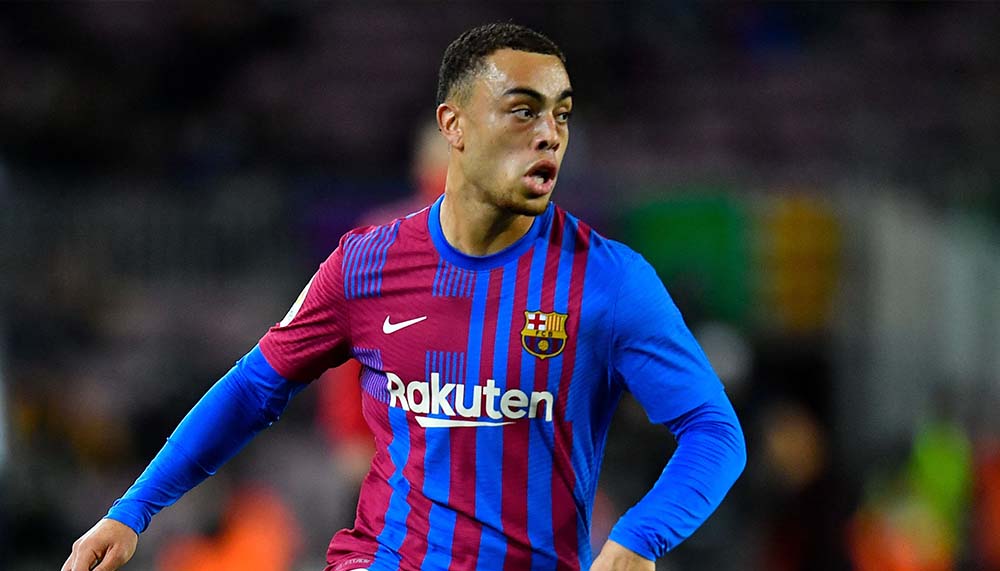 AS Monaco mischt bei Barças Sergino Dest mit