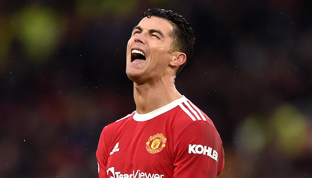 Versehen? Cristiano Ronaldo spuckt Mitspieler an