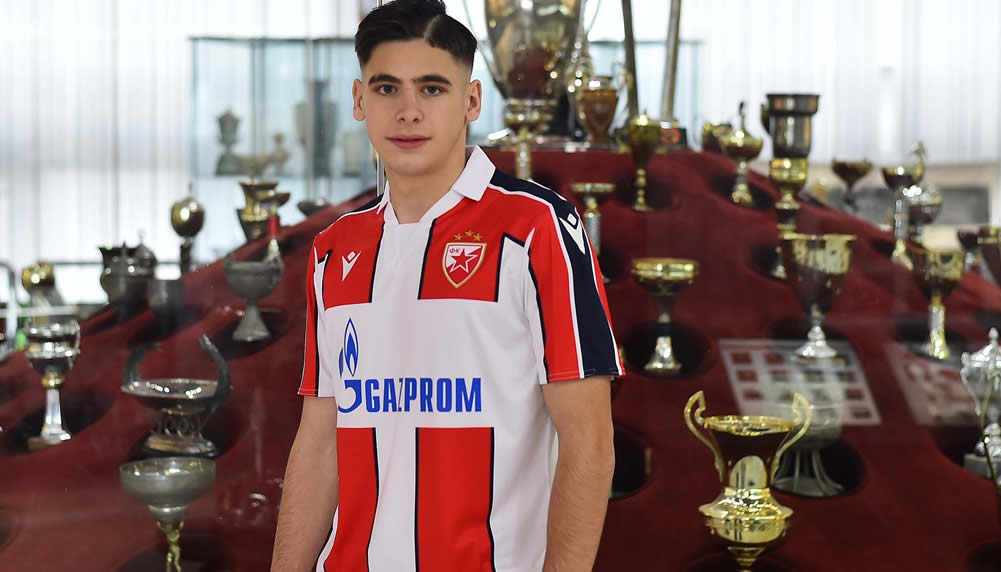 Der FC Bayern verkauft Sturmtalent Nemanja Motika nach Serbien