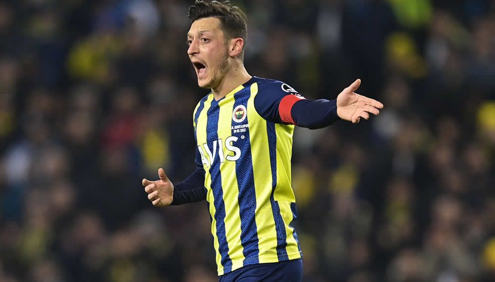 Mesut Özil wusste nichts von seiner Suspendierung bei Fenerbahçe