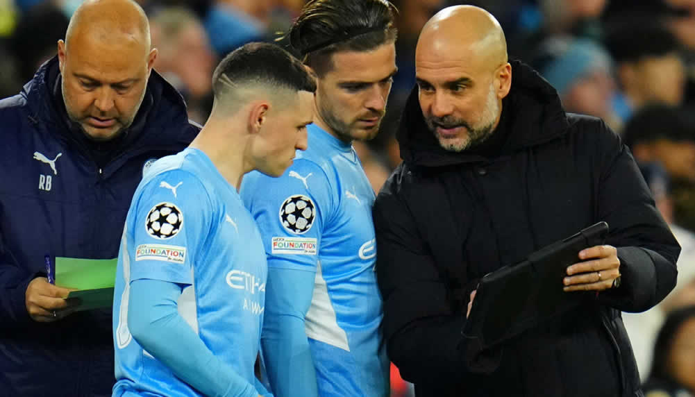 Pep Guardiola wechselt mit Phil Foden den Sieg ein