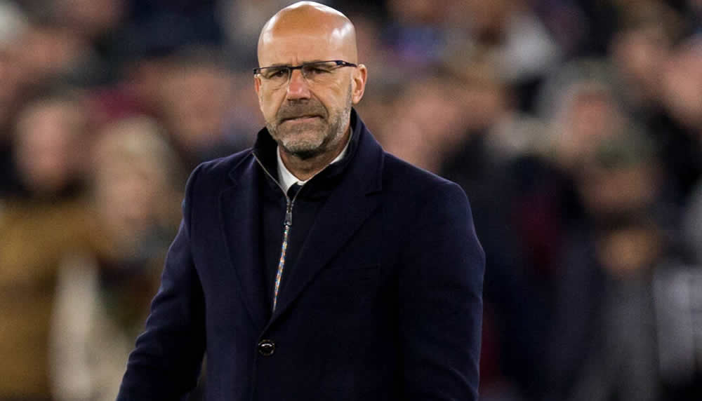 Lyon-Coach Peter Bosz droht der Rauswurf