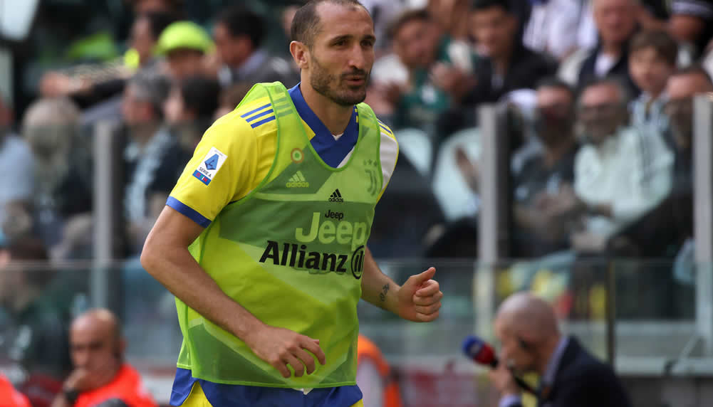 Juve-Verteidiger Giorgio Chiellini vor dem Absprung in die MLS