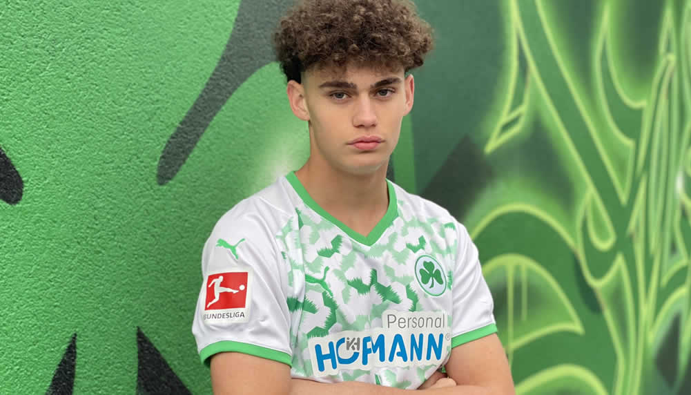 Das St. Galler Sturmtalent Oliver Schmidhauser steht vor dem Wechsel nach Frankfurt