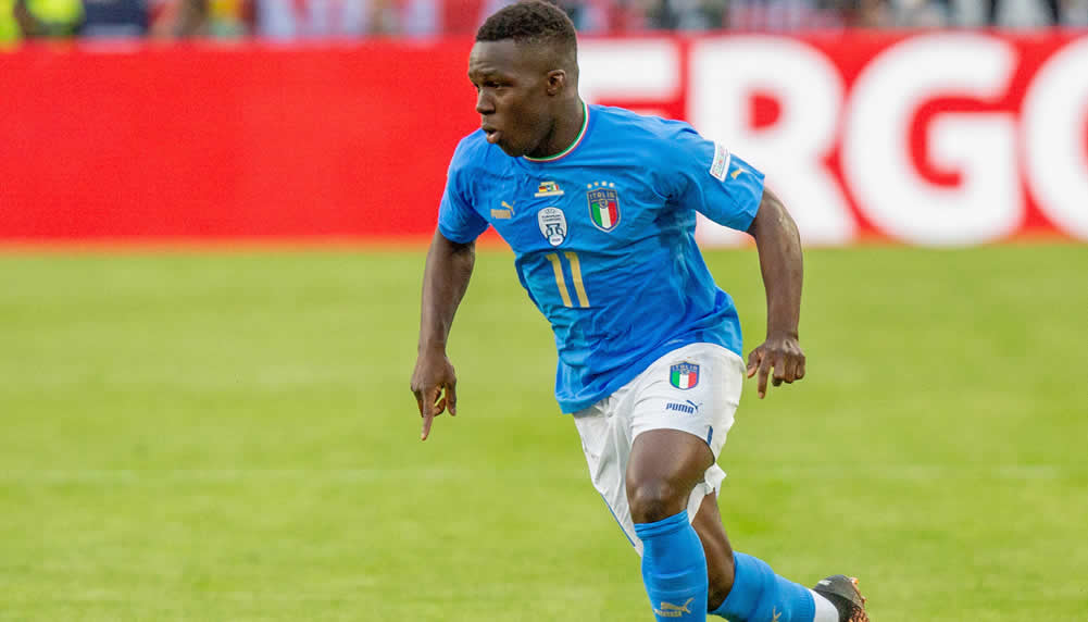 Wilfried Gnonto schafft im Trikot der Squadra Azzurra Historisches