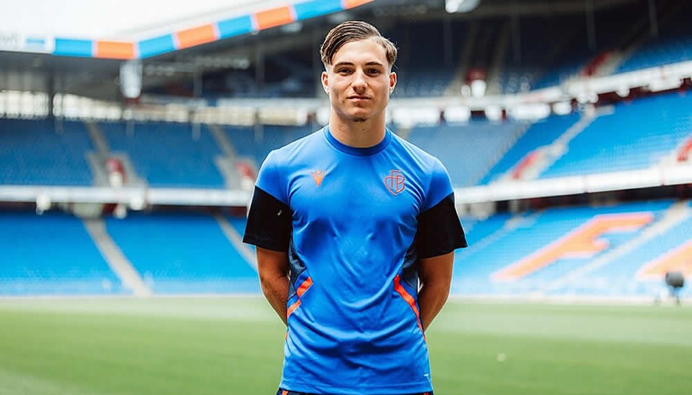 Der FC Basel verleiht Casadei und löst Vertrag mit einem Profi auf