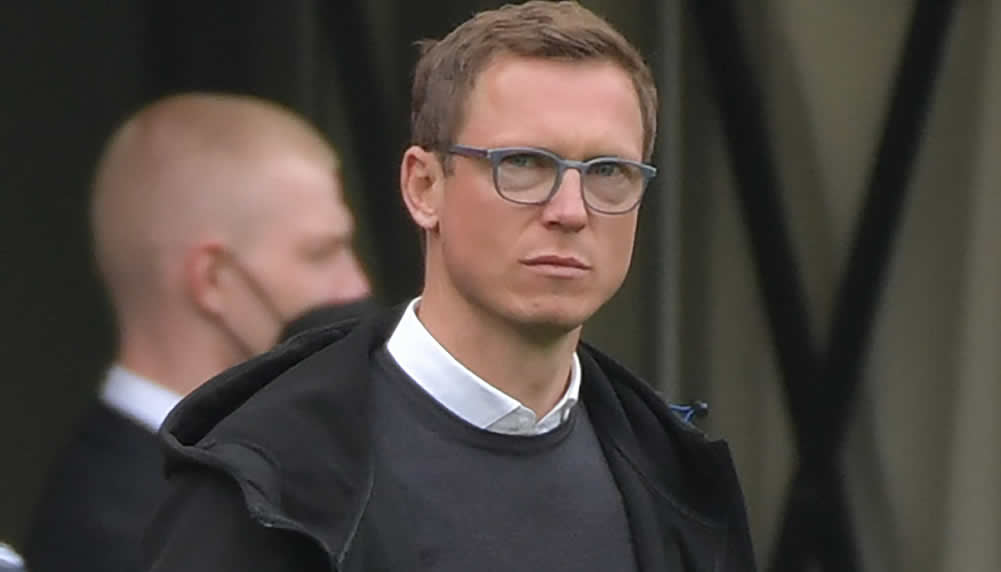 HSV trennt sich kurz vor Saisonstart von Sportdirektor Michael Mutzel