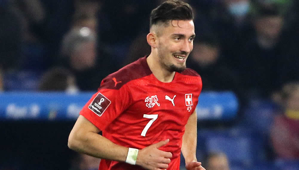 Der FCB krallt sich Nati-Stürmer Andi Zeqiri