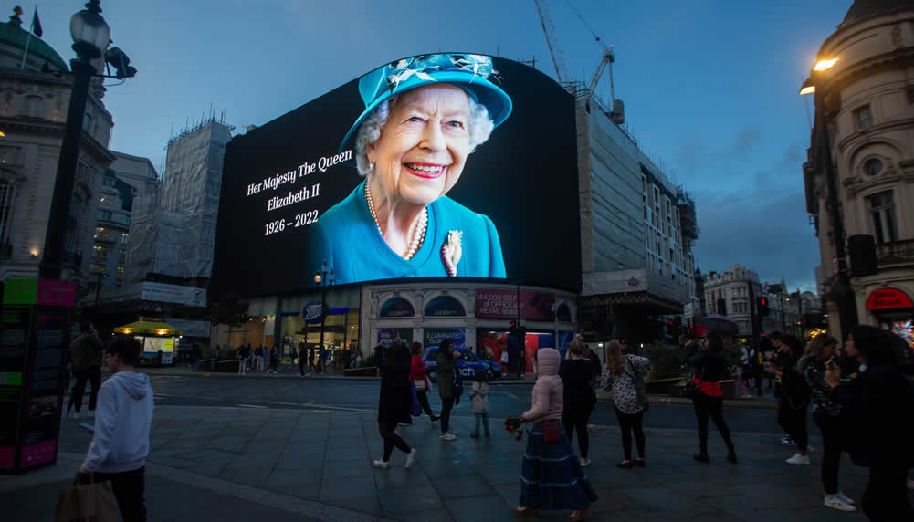 Nach Tod von Queen Elizabeth II: Premier League-Spiele könnten abgesagt werden