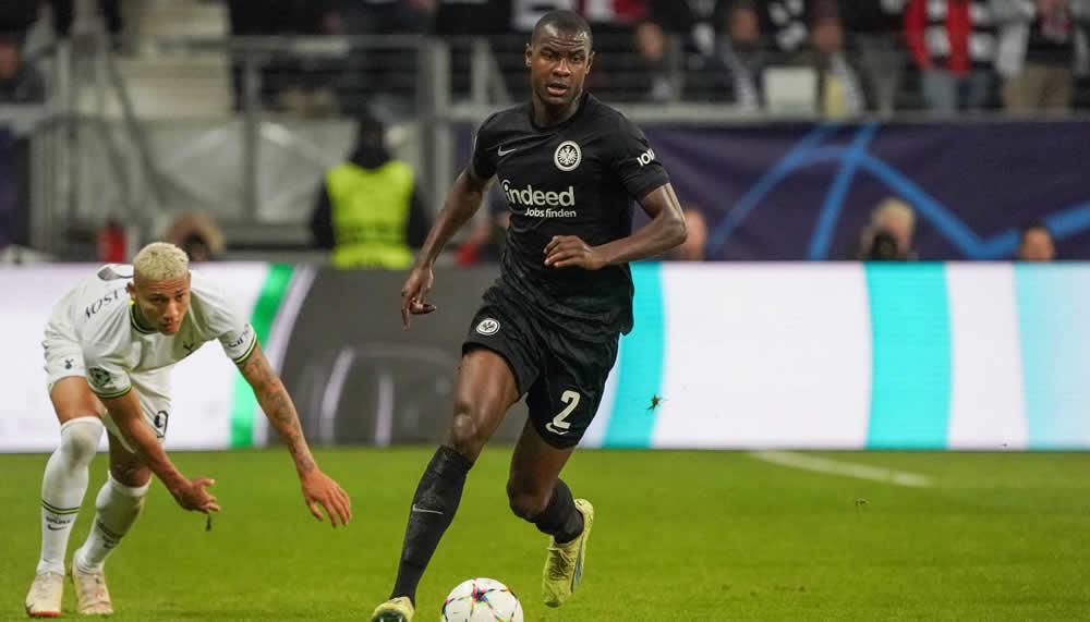 FC Sevilla will mit Evan Ndicka schnelle Einigung finden