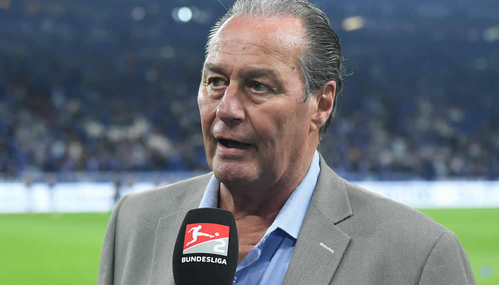 Huub Stevens beendet Trainerkarriere aus Gesundheitsgründen